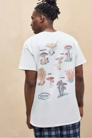 Urban Outfitters Maglietta UO Funghi Funghi di in