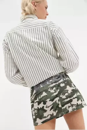 Bench Minigonna Mimetica Teo Esclusiva UO in a Urban Outfitters