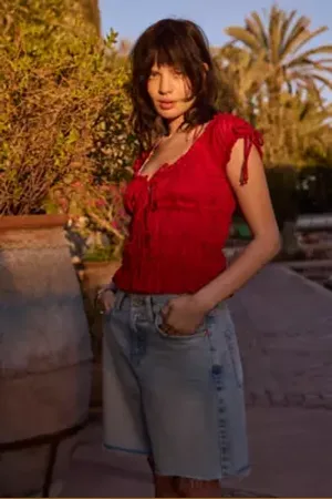 Kimchi Blue Remi Tie Front Blouse in a Urban Outfitters