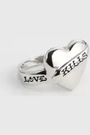 ED HARDY Anello Mini Cuore Love Kills in a Urban Outfitters