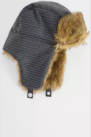 Urban Outfitters Cappello Trapper in Pelliccia Sintetica a Quadri di