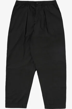 Universal Works Pantaloni track neri con plissettatura
