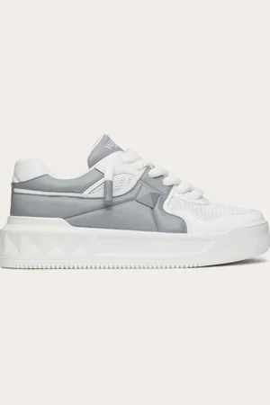 VALENTINO GARAVANI SNEAKER LOW-TOP ONE STUD XL IN NAPPA PERFORATA Uomo 39