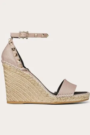 VALENTINO GARAVANI SANDALO ZEPPA ROCKSTUD DOUBLE IN VITELLO GRANATO 105MM Donna 35