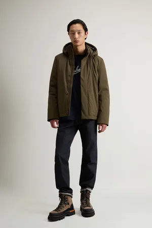 Woolrich Uomo Giacca in nylon elasticizzato imbottita con cappuccio rimovibile Verde