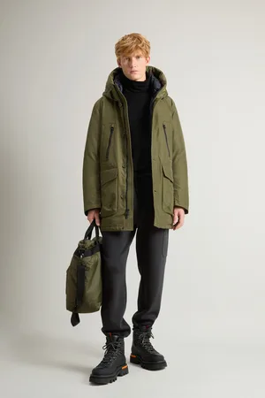 Woolrich Uomo Arctic Parka Evolution in Ramar Cloth Verde
