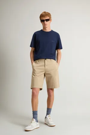 Woolrich Uomo Pantaloncini chino in twill di cotone elasticizzato tinti in capo Beige