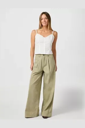 Wrangler Pleated Trouser