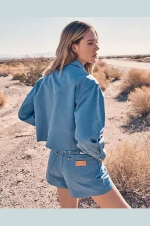 Wrangler Cropped Cut Off Shirt