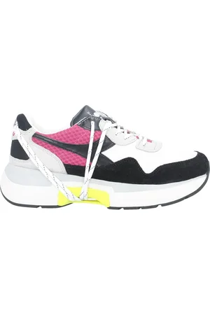 Diadora Donna Sneakers - CALZATURE - Sneakers & Tennis shoes basse