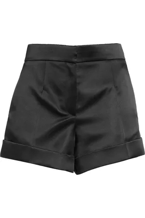 Givenchy BOTTOMWEAR Shorts e bermuda