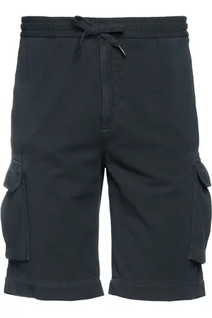 Circolo BOTTOMWEAR Shorts e bermuda