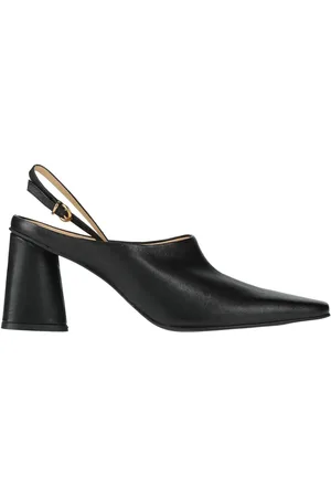 MOMONÍ CALZATURE Mules & Zoccoli