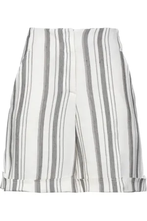 LORENA ANTONIAZZI BOTTOMWEAR Shorts e bermuda