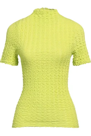 Low Classic TOPWEAR Top
