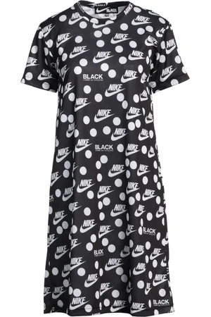 Nike VESTITI Vestiti corti