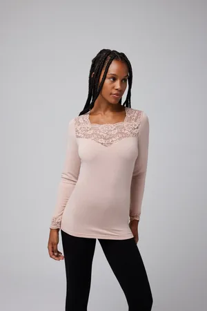 YSABEL MORA T-shirt termica color carne in pizzo a maniche lunghe