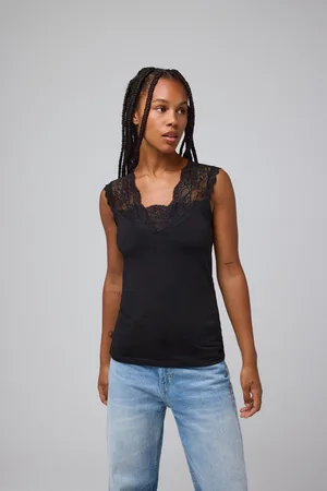 YSABEL MORA T-shirt termica senza maniche con dettagli in pizzo