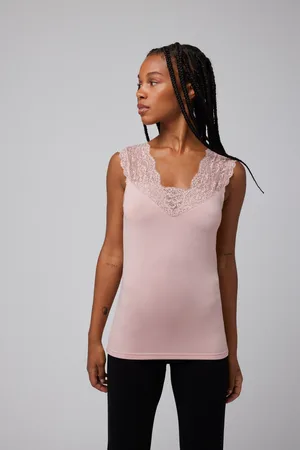 YSABEL MORA T-shirt termica smanicata con dettaglio in pizzo